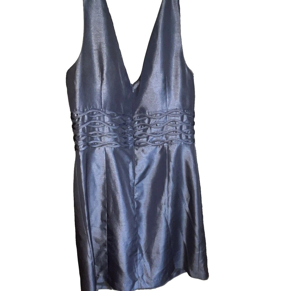 Gray Satin V-Neck Sleeveless Knee Length Solid Cocktail Dress Zip Size 14